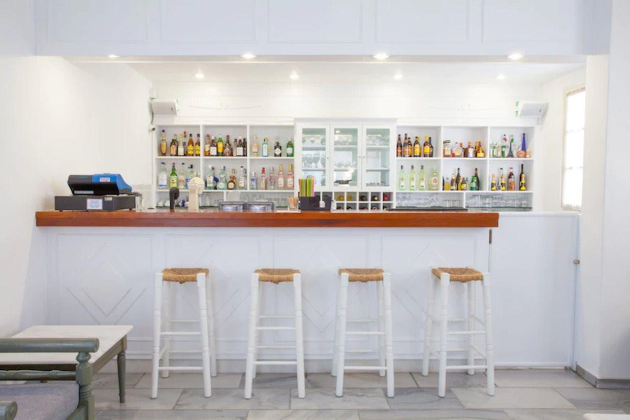 Hotel Paros Екстериор снимка