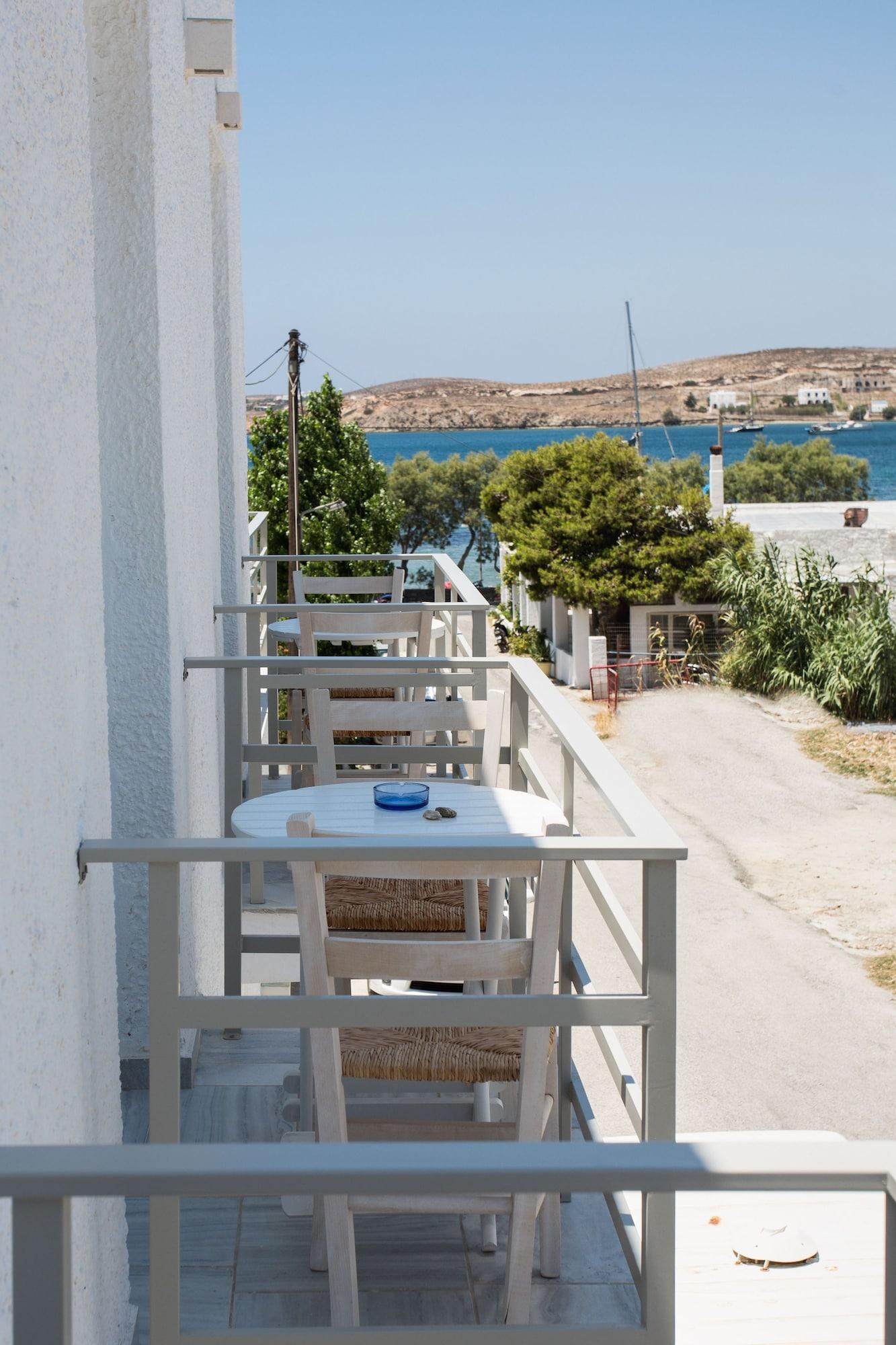 Hotel Paros Екстериор снимка