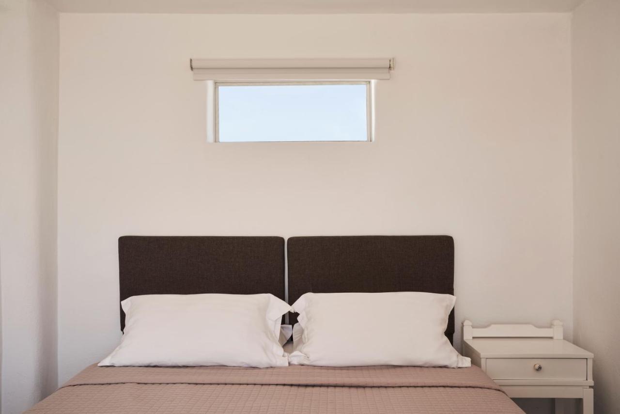 Hotel Paros Екстериор снимка