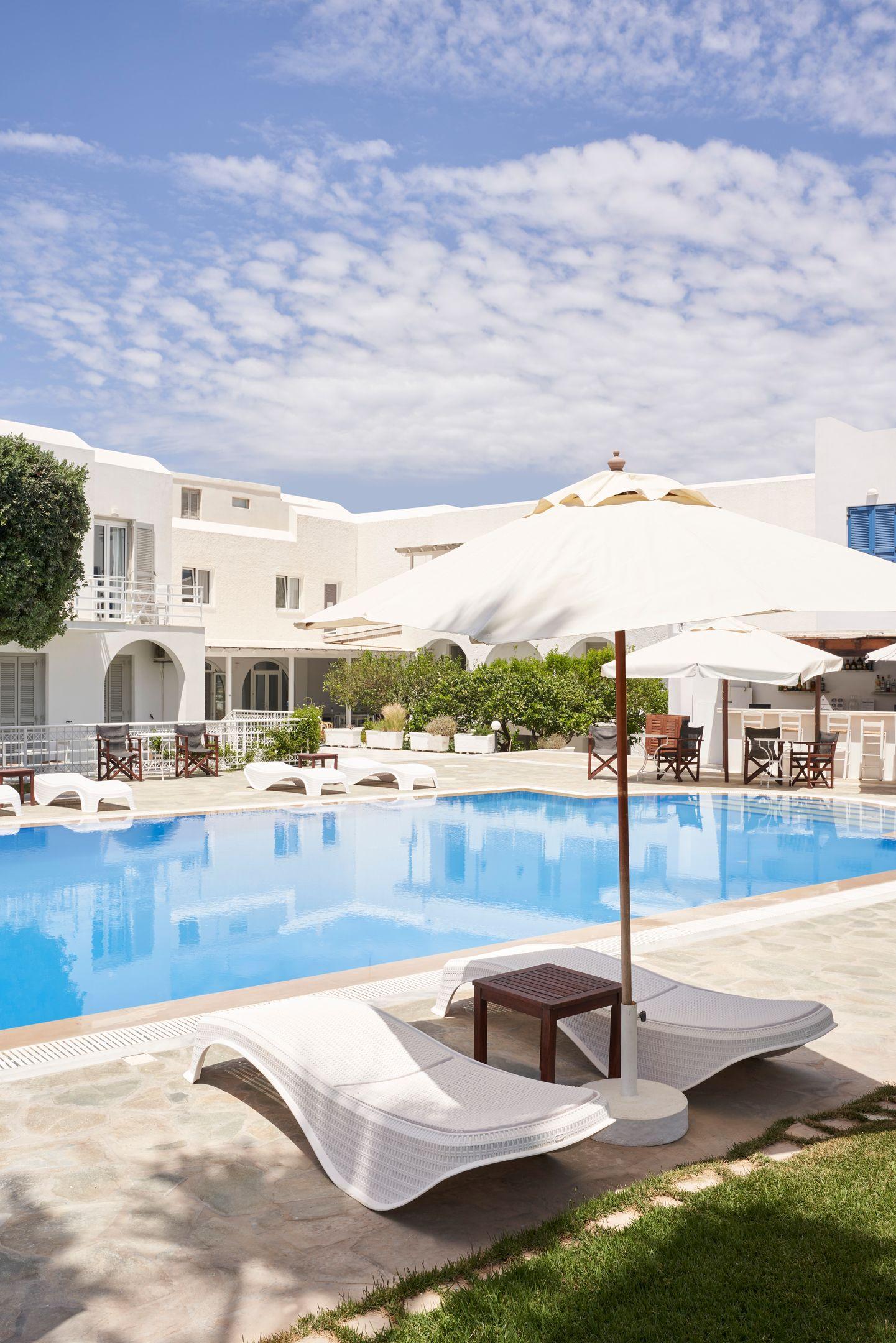 Hotel Paros Екстериор снимка