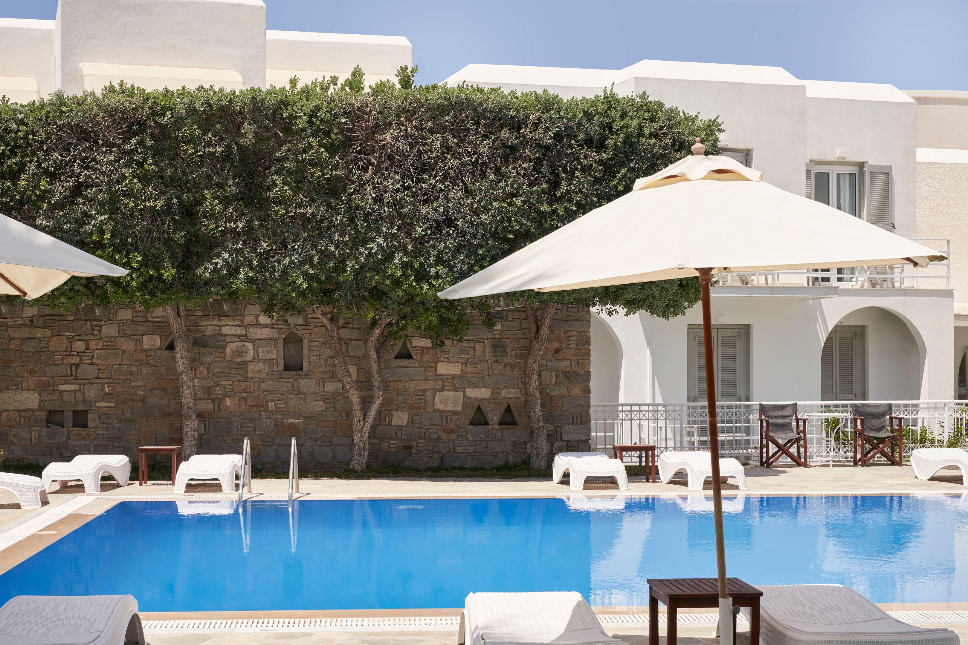 Hotel Paros Екстериор снимка