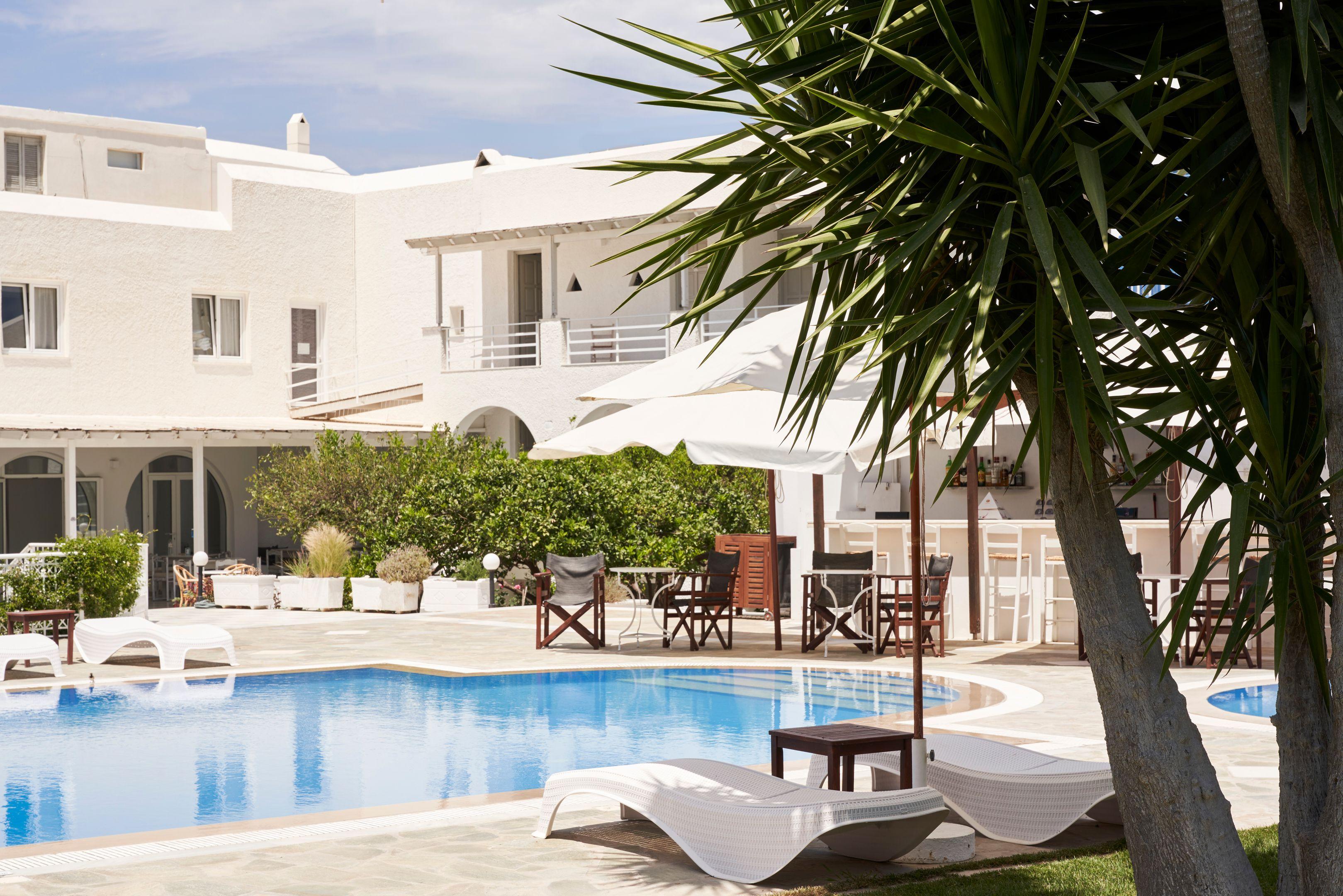 Hotel Paros Екстериор снимка