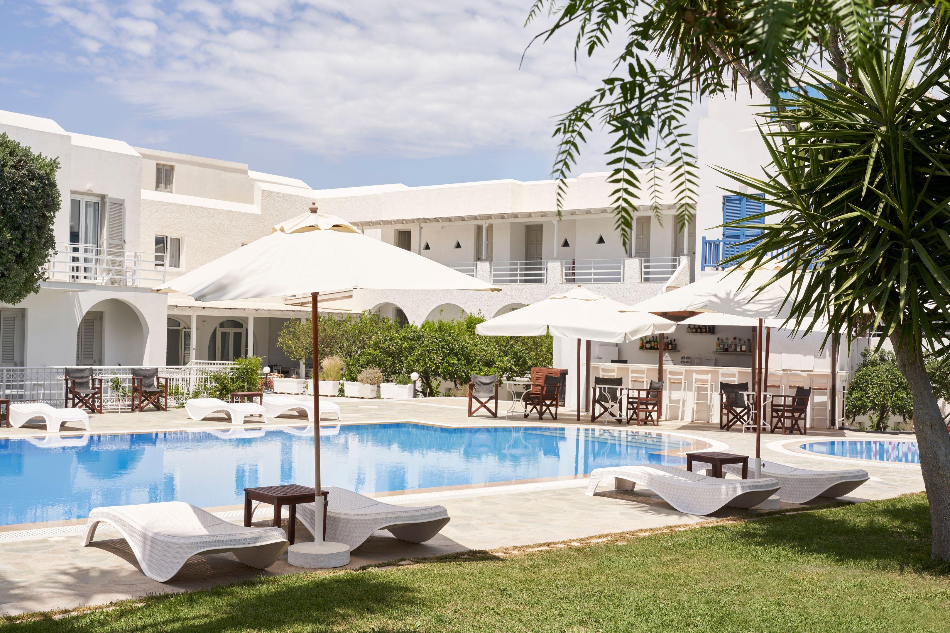 Hotel Paros Екстериор снимка