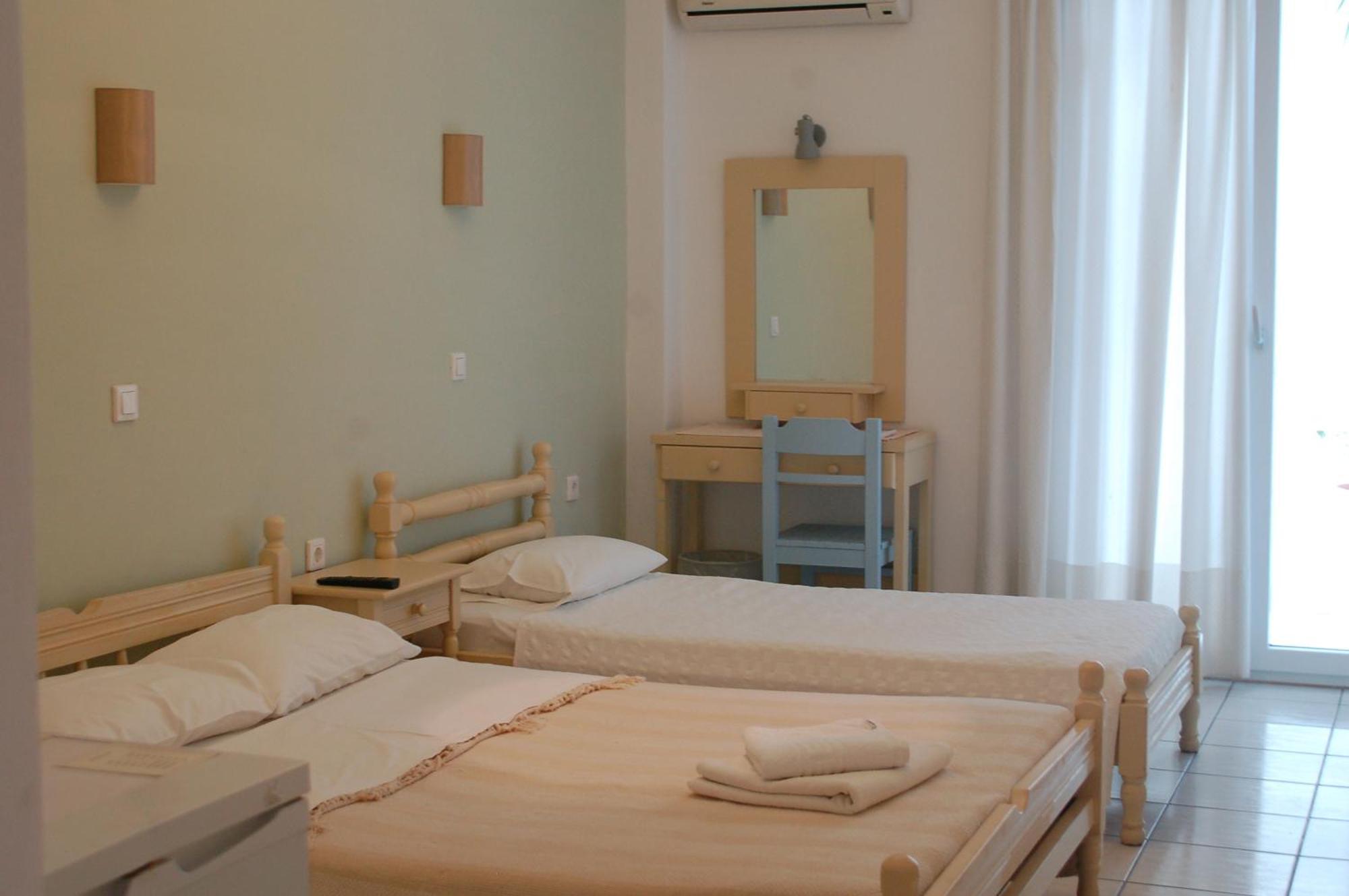 Hotel Paros Стая снимка