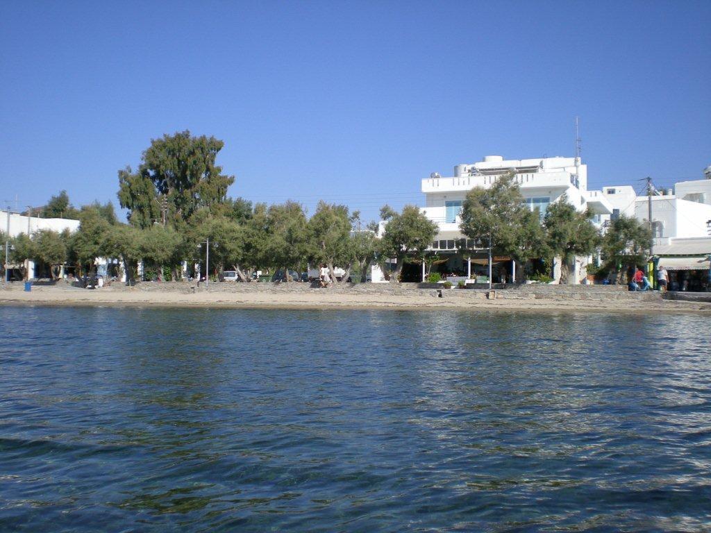 Hotel Paros Екстериор снимка